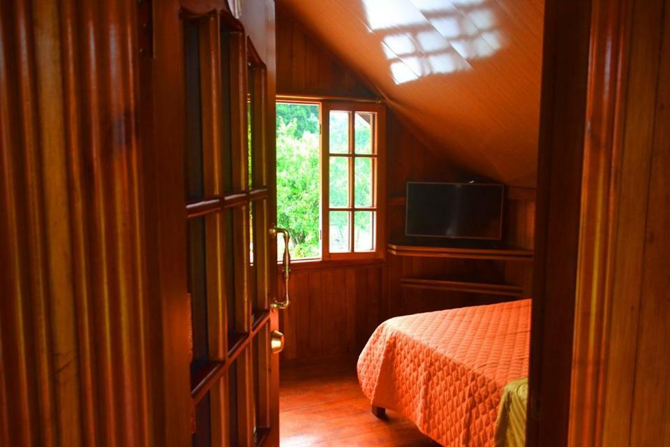 Quinta Primavera - Hosteria Campestre 누에바 로하 외부 사진